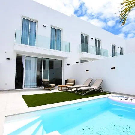 Willa Book Jet - Paradise Dunes Villa With Private Pool